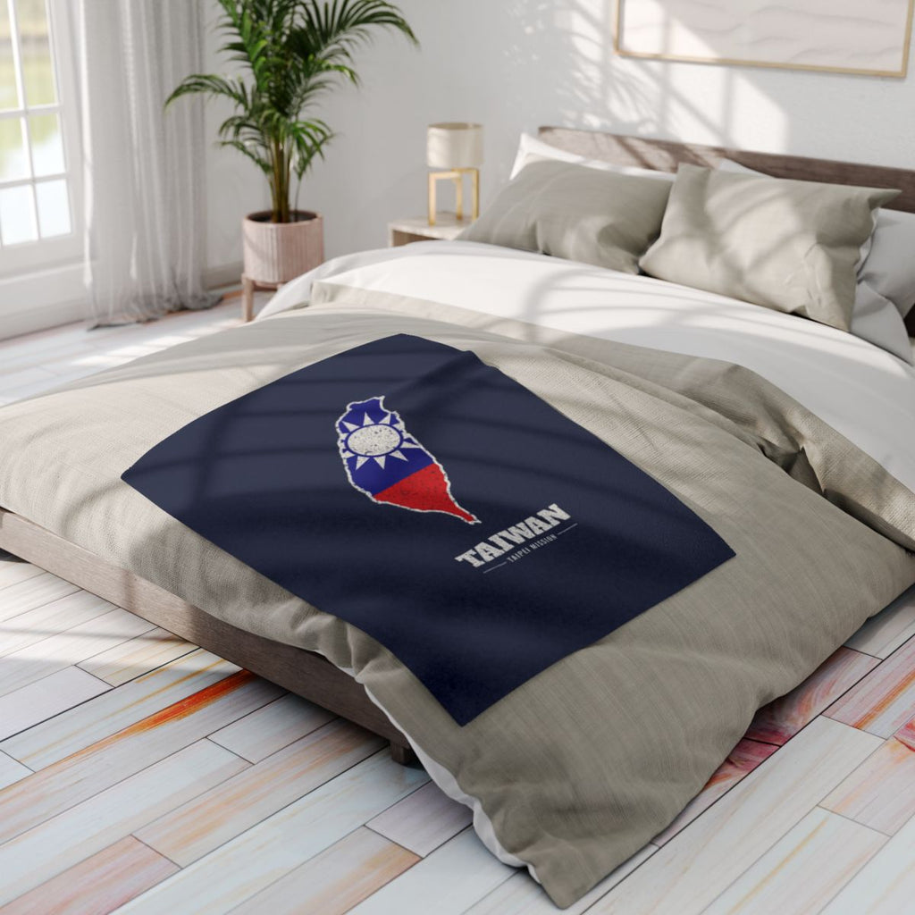 Taiwan Taipei Mission flag map fleece blanket by Weak Things view 4